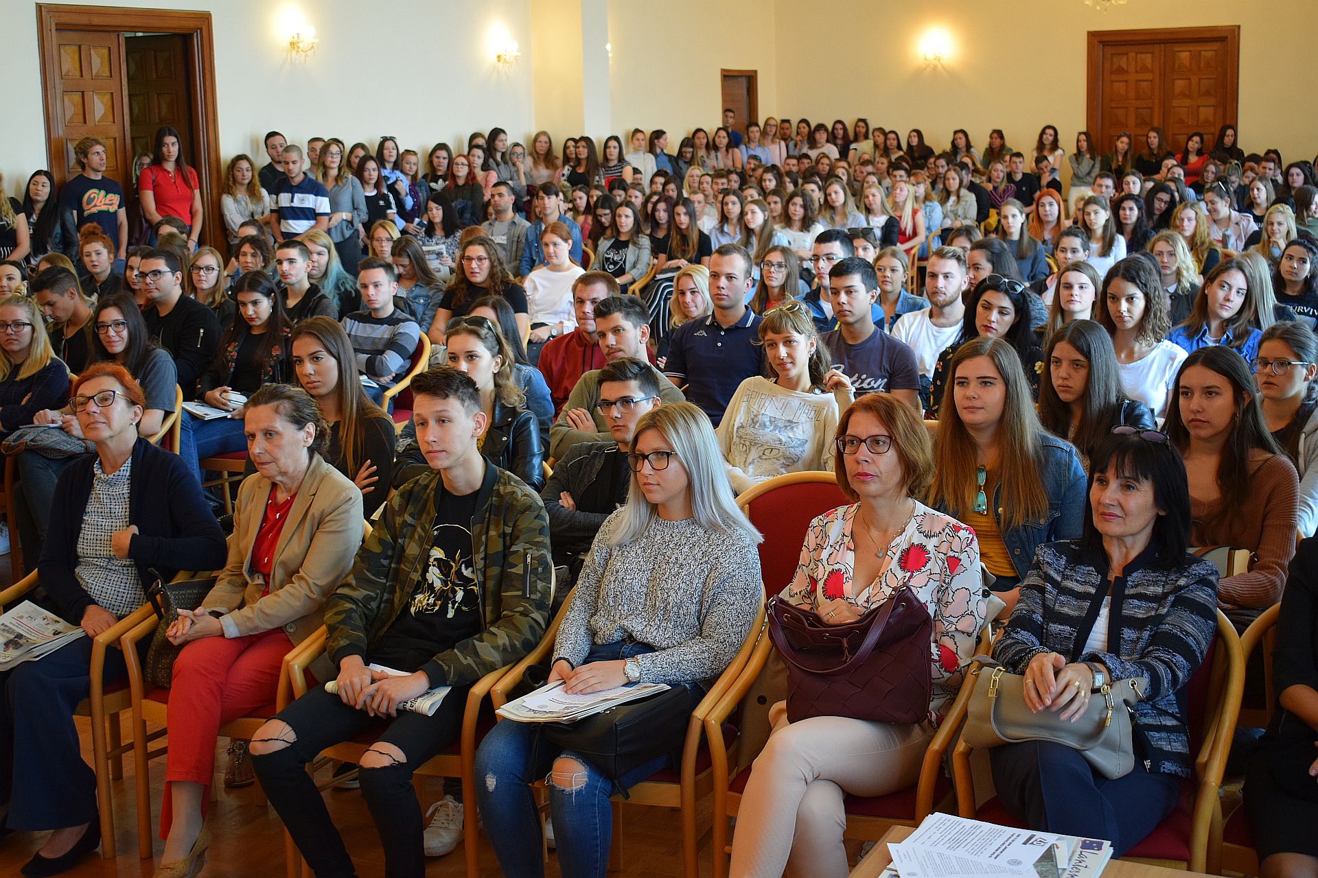 Rektorica Vican Primila Studente Prve Godine; “Zadar Je Grad Kojemu ...